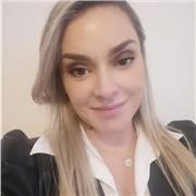 Profesora de inglés apta para todas las edades y niveles.